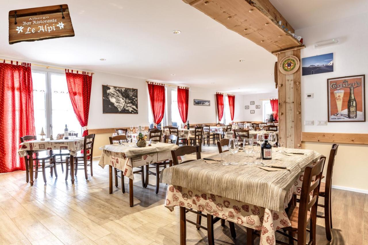 Albergo Ristorante Le Alpi La Frua Buitenkant foto